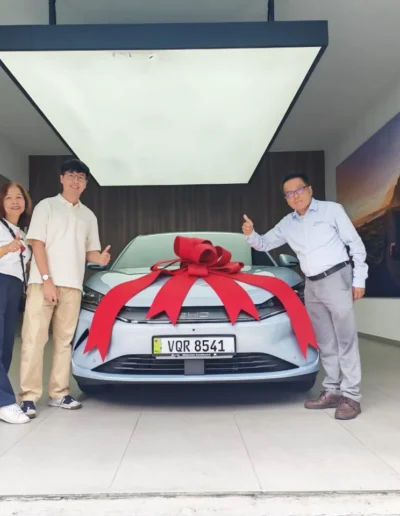 Terrence Foo delivering BYD Seal to happy customer in BYD Cheras Millennium Motors, Kuala Lumpur.